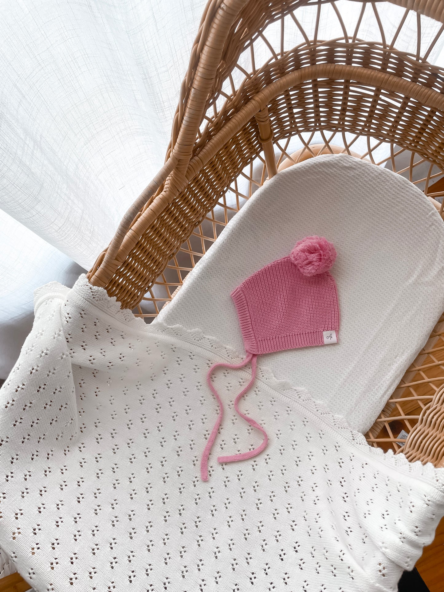 Knitted Bonnet - Blossom