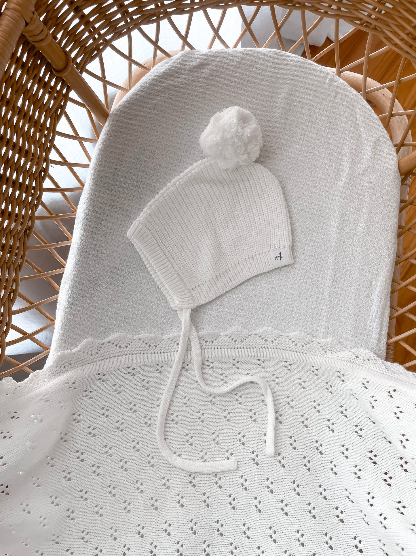 Knitted Bonnet - Milk