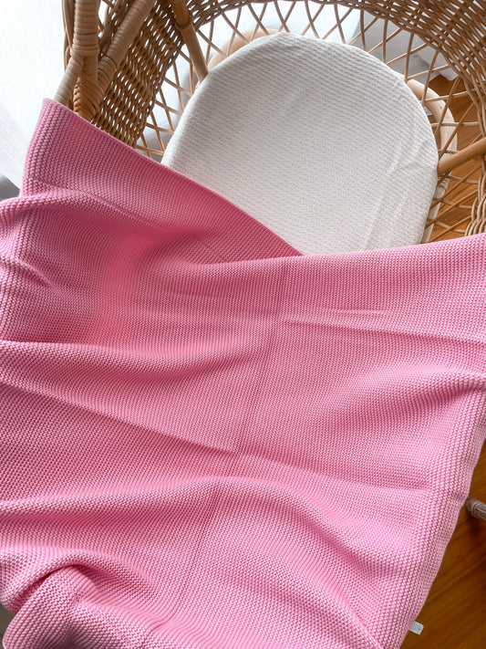 Classic Knitted Blanket - Blossom