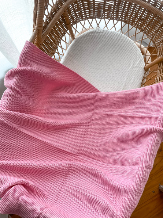 Classic Knitted Blanket - Blossom