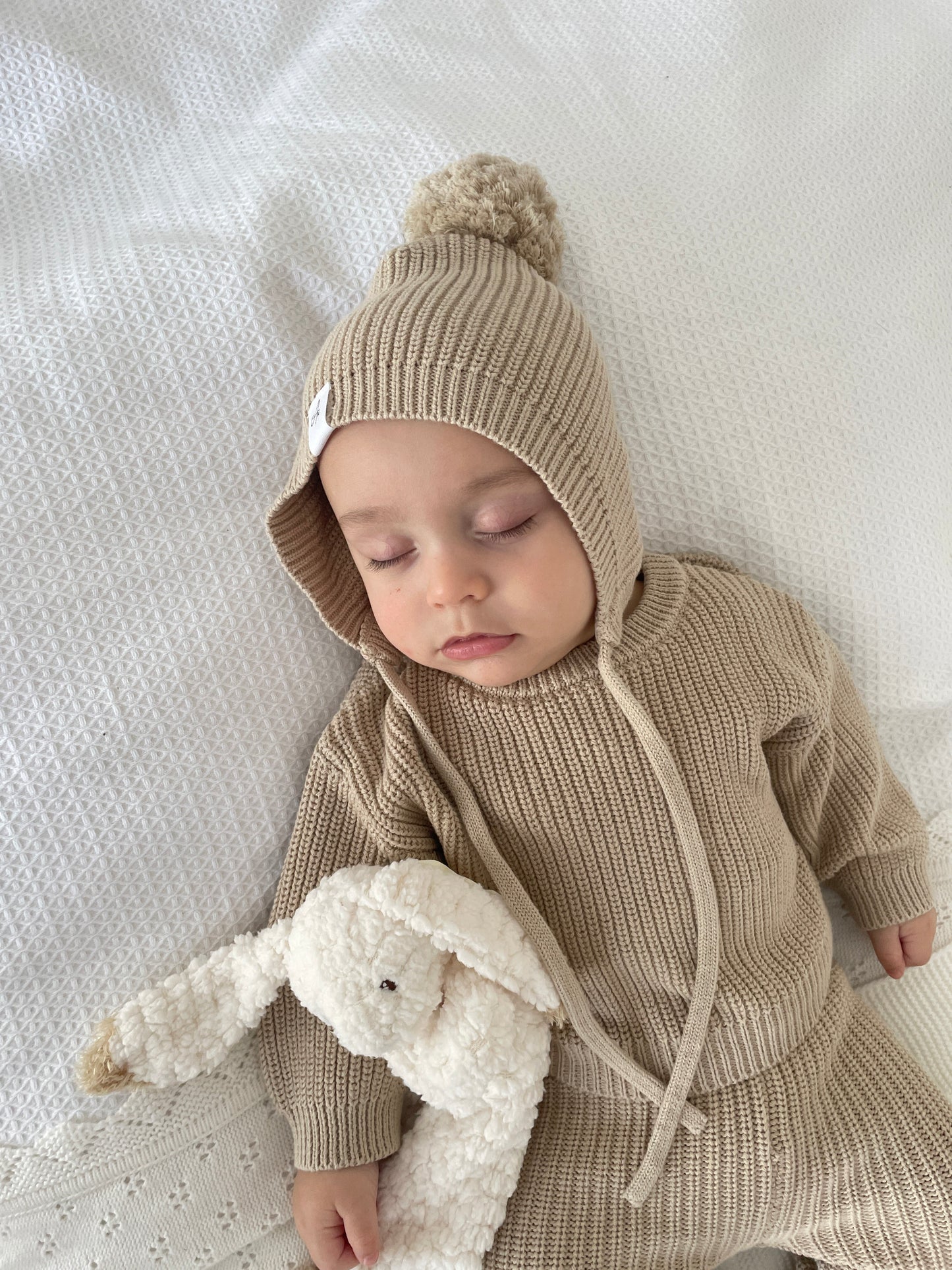 Classic Knitted Jumper - Fawn