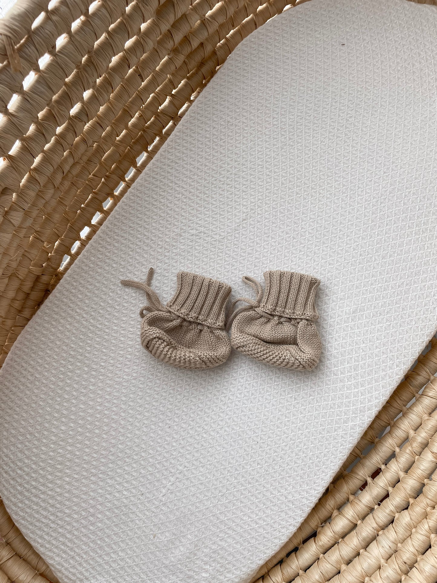 Knitted Booties - Fawn