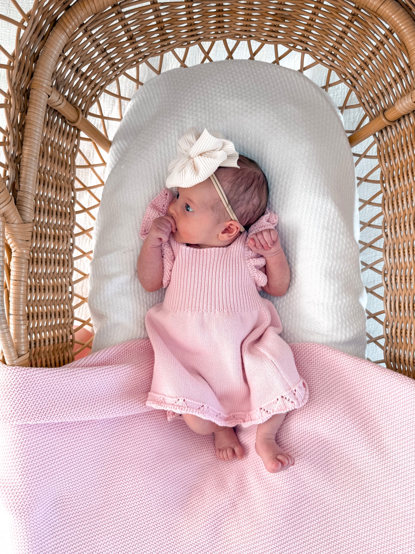 Classic Knitted Blanket - Fairy Floss