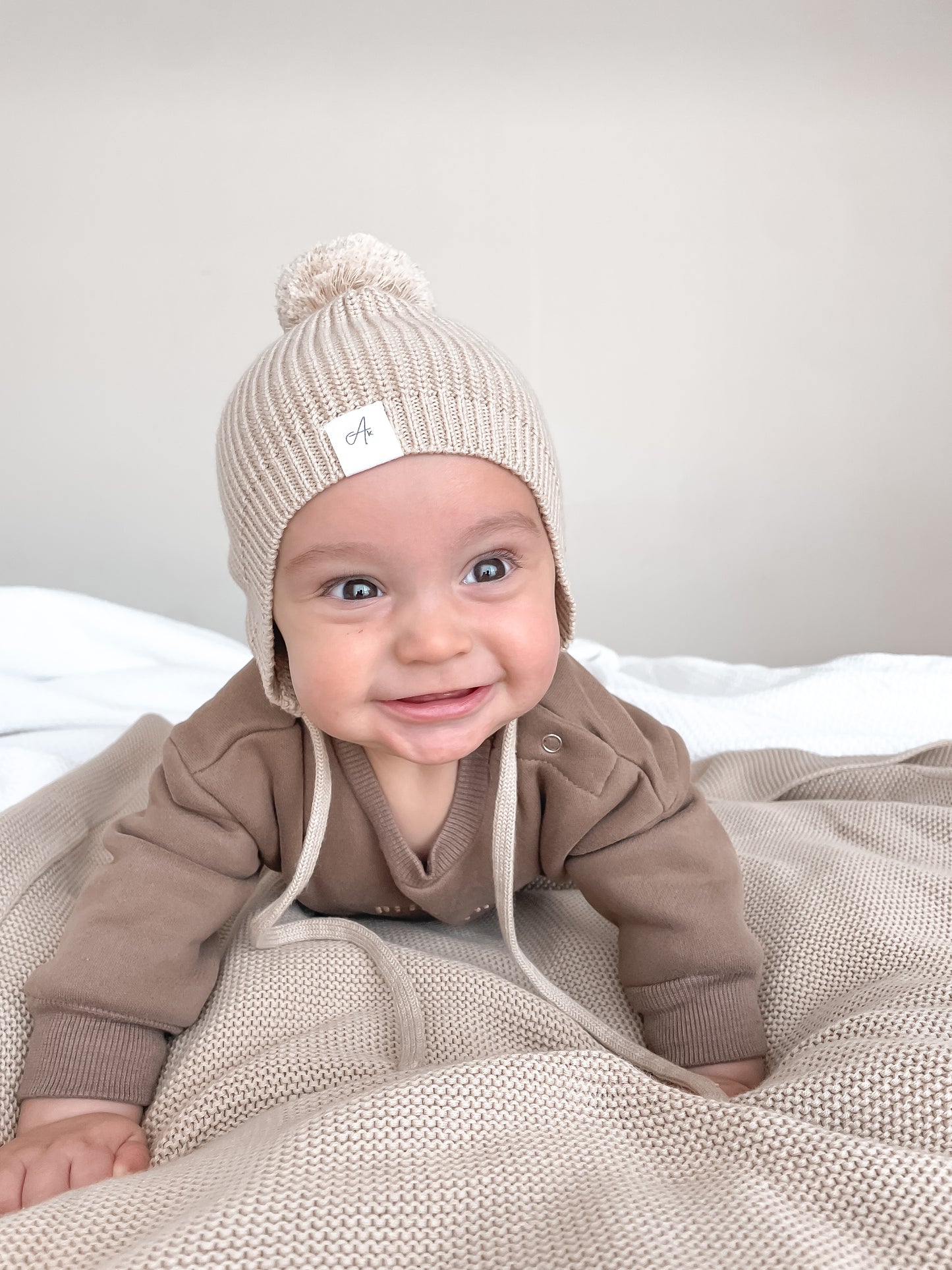 Knitted Bonnet - Fawn
