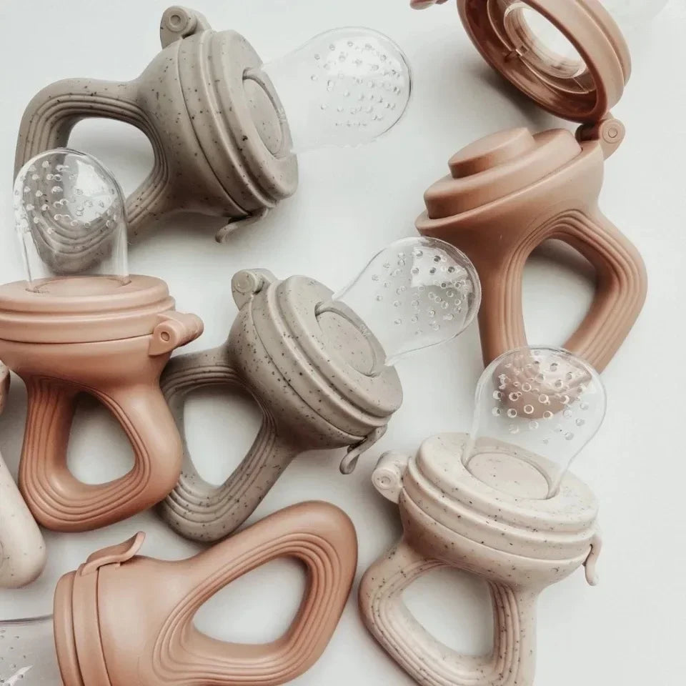 Lilarie Silicone Fruit Feeder with Cover