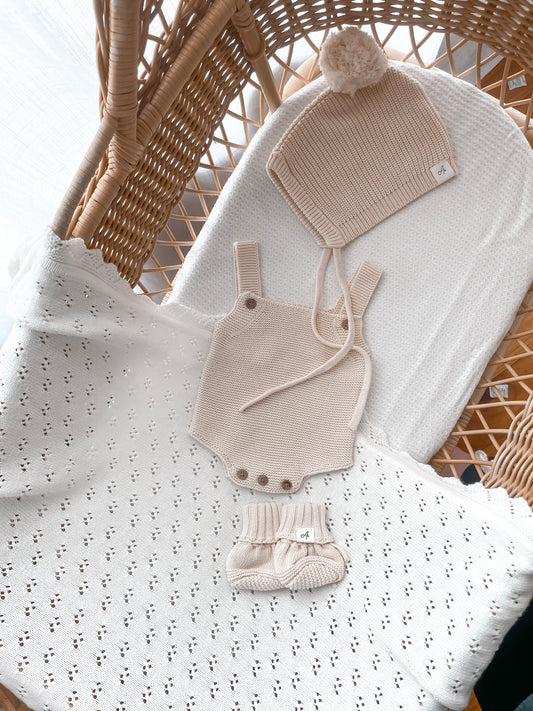 Knitted Bonnet - Honey