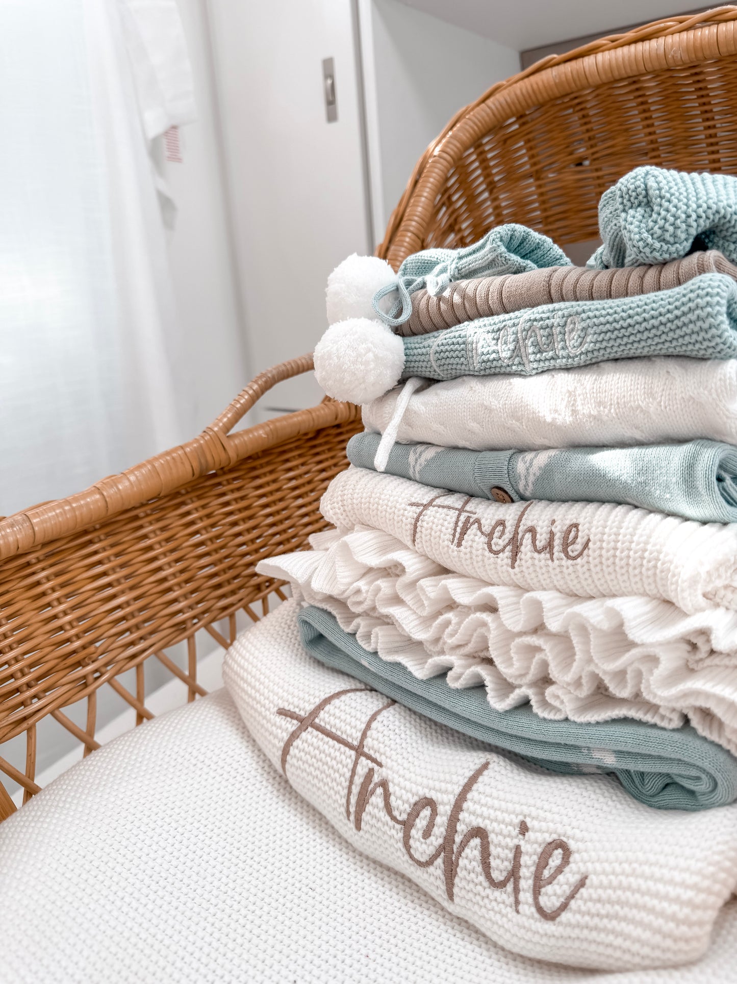 Classic Knitted Blanket - Milk