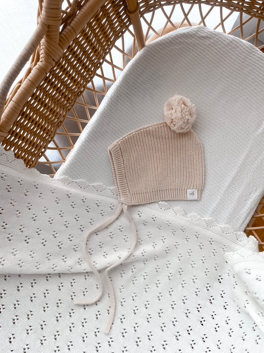 Knitted Bonnet - Honey