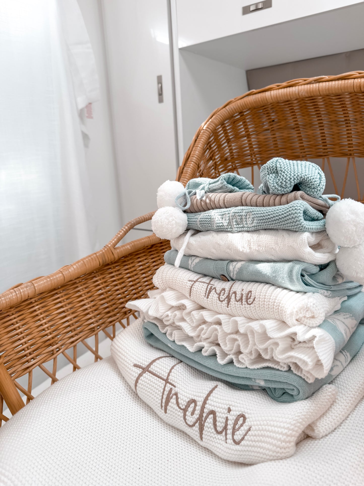 Classic Knitted Blanket - Milk