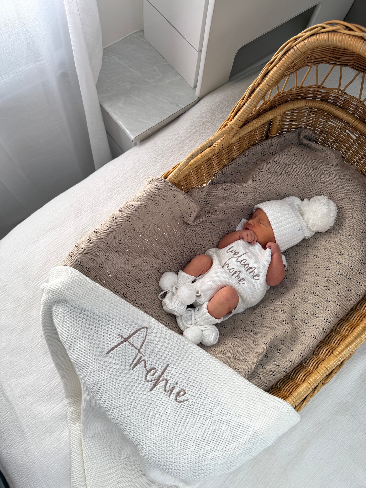 Classic Knitted Blanket - Milk