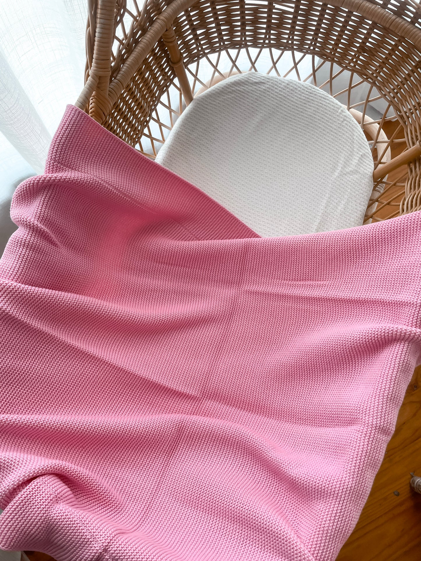 Classic Knitted Blanket - Blossom