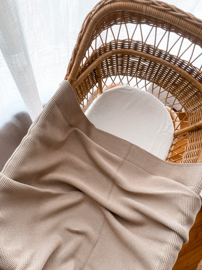 Classic Knitted Blanket - Fawn