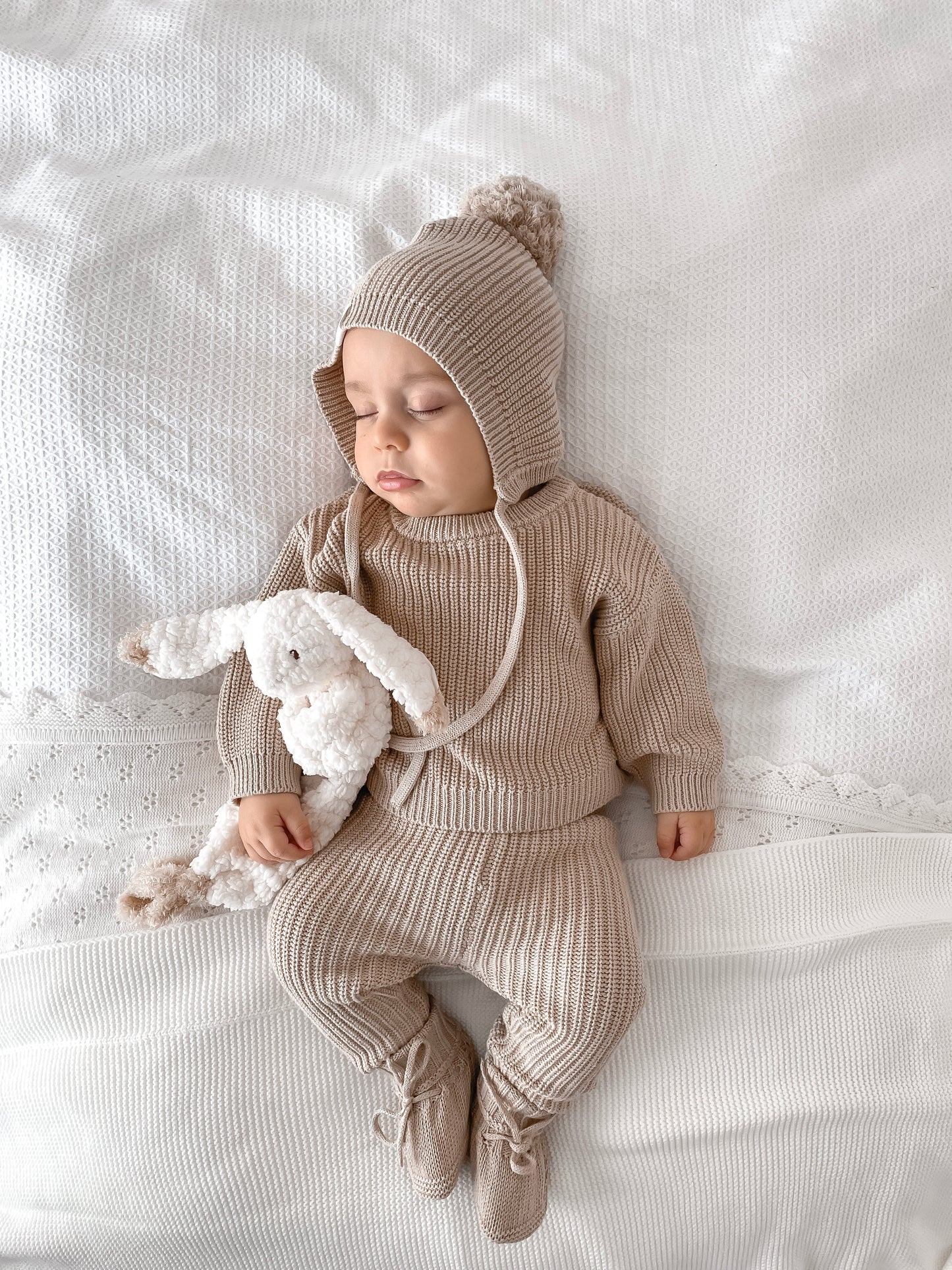 Knitted Bonnet - Fawn