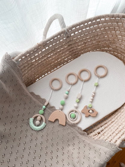 Avalia Wooden Hanging Pendants - Green