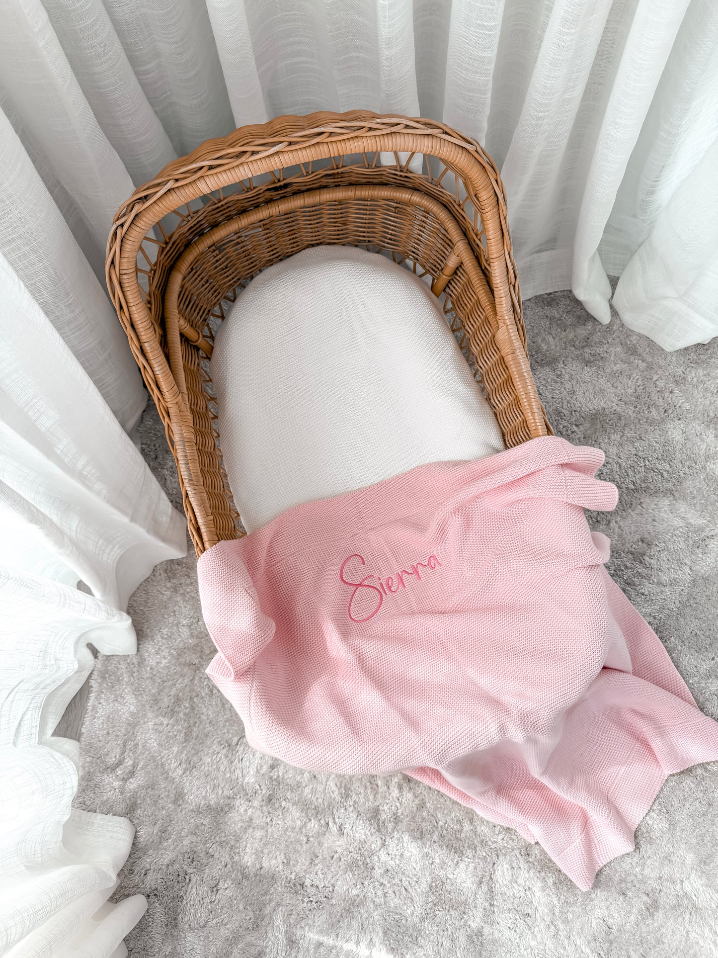 Classic Knitted Blanket - Fairy Floss