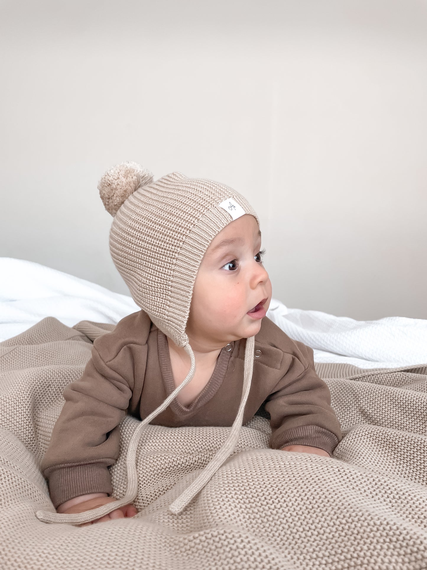 Knitted Bonnet - Fawn