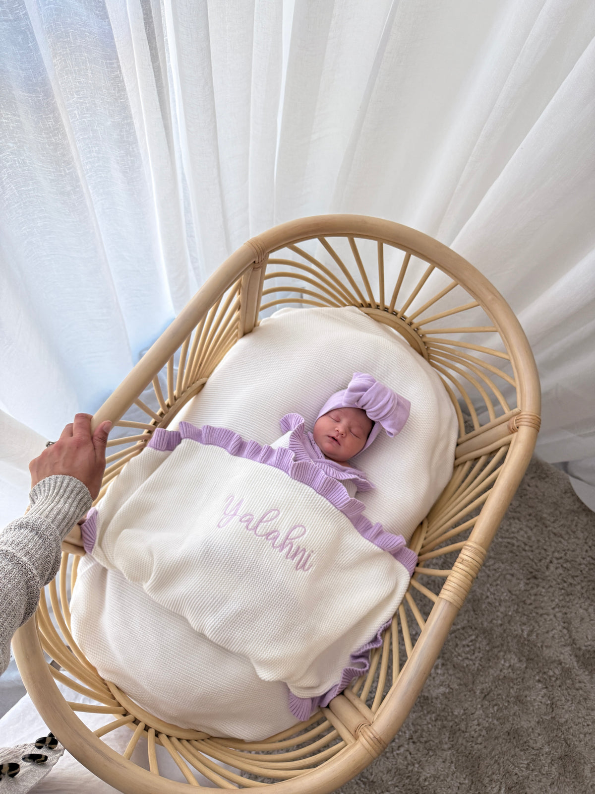 Frilled Knitted Blanket - Milk & Lilac